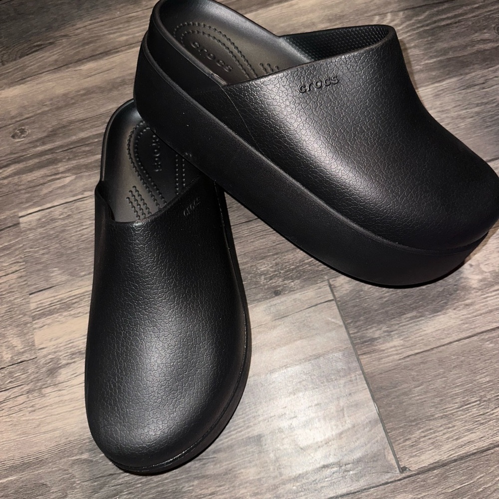 Women's Black Platform Dylan Clogs